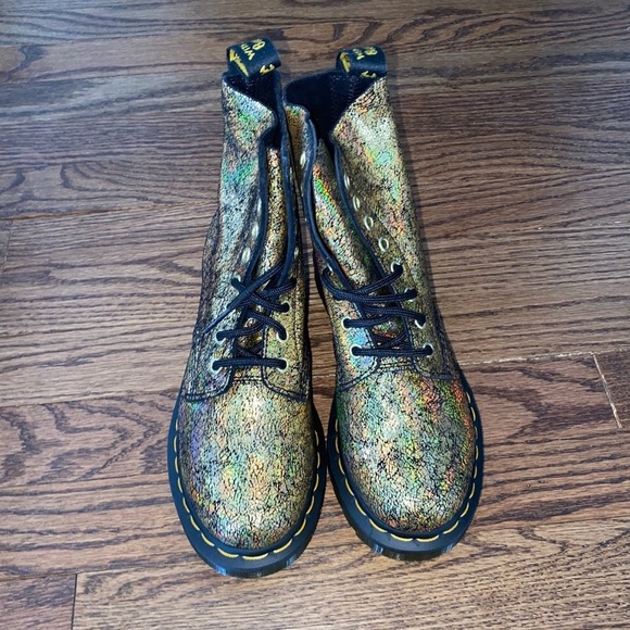 Dr. Martens Pascal Boots Iridescent Mermaid Scales - Picture 3 of 7